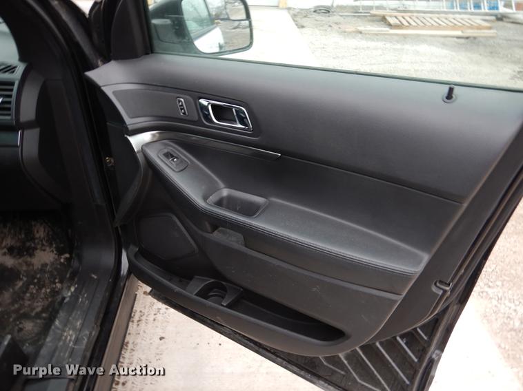 image for item DX9473 2013 Ford Explorer Police SUV