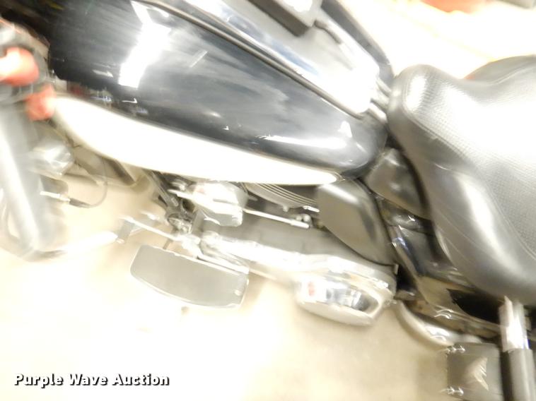 image for item DX9482 2011 Harley Davidson FLHTP Electraglide motorcycle