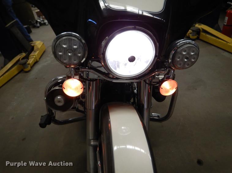 image for item DX9482 2011 Harley Davidson FLHTP Electraglide motorcycle