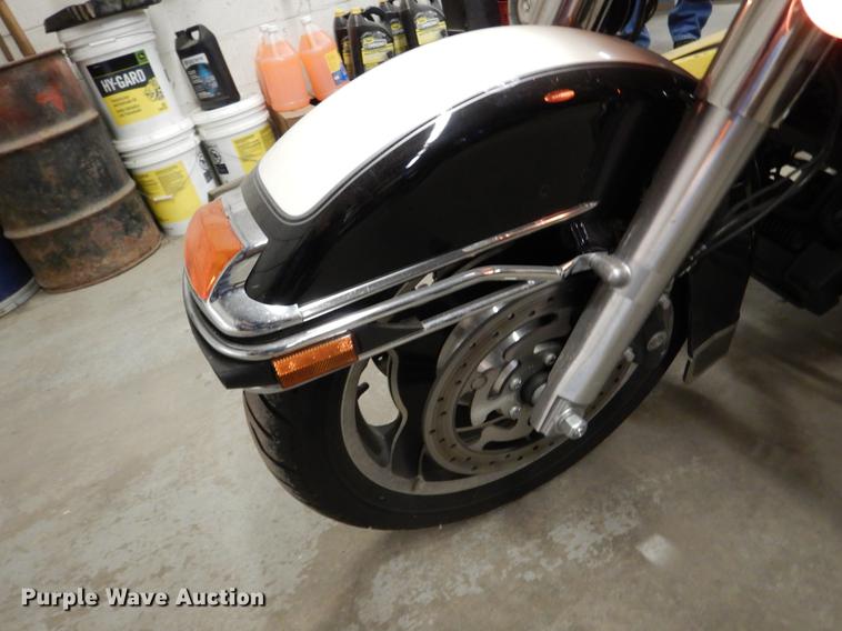 image for item DX9482 2011 Harley Davidson FLHTP Electraglide motorcycle