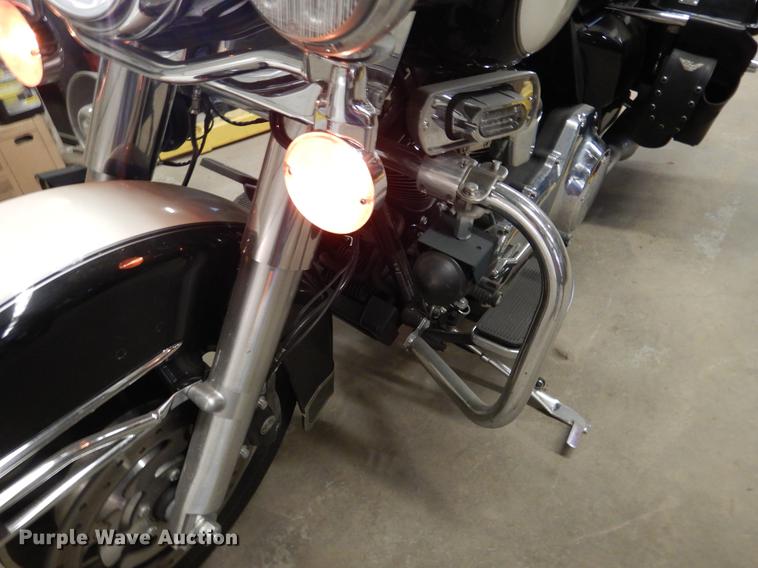 image for item DX9482 2011 Harley Davidson FLHTP Electraglide motorcycle