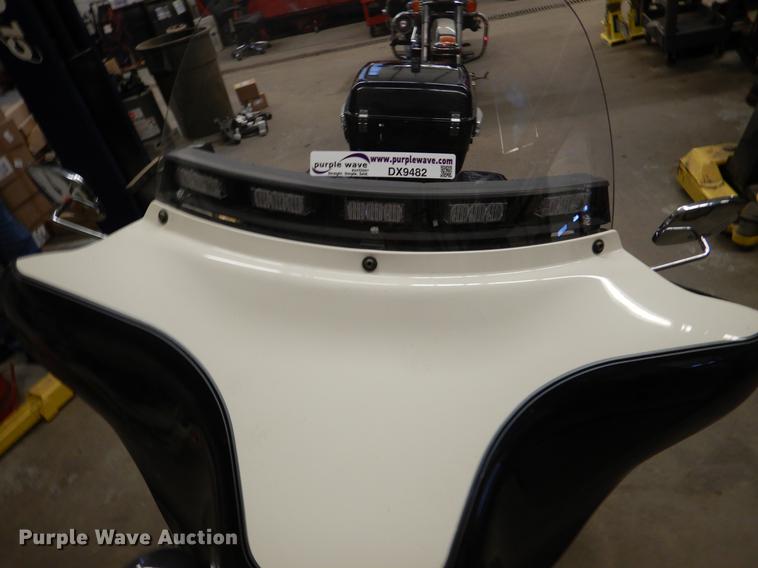 image for item DX9482 2011 Harley Davidson FLHTP Electraglide motorcycle