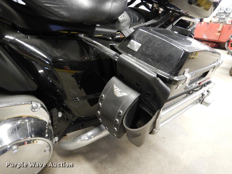 image for item DX9482 2011 Harley Davidson FLHTP Electraglide motorcycle