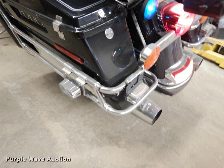 image for item DX9482 2011 Harley Davidson FLHTP Electraglide motorcycle