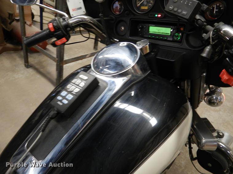 image for item DX9482 2011 Harley Davidson FLHTP Electraglide motorcycle