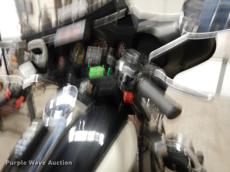 image for item DX9482 2011 Harley Davidson FLHTP Electraglide motorcycle