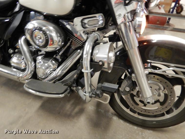 image for item DX9482 2011 Harley Davidson FLHTP Electraglide motorcycle