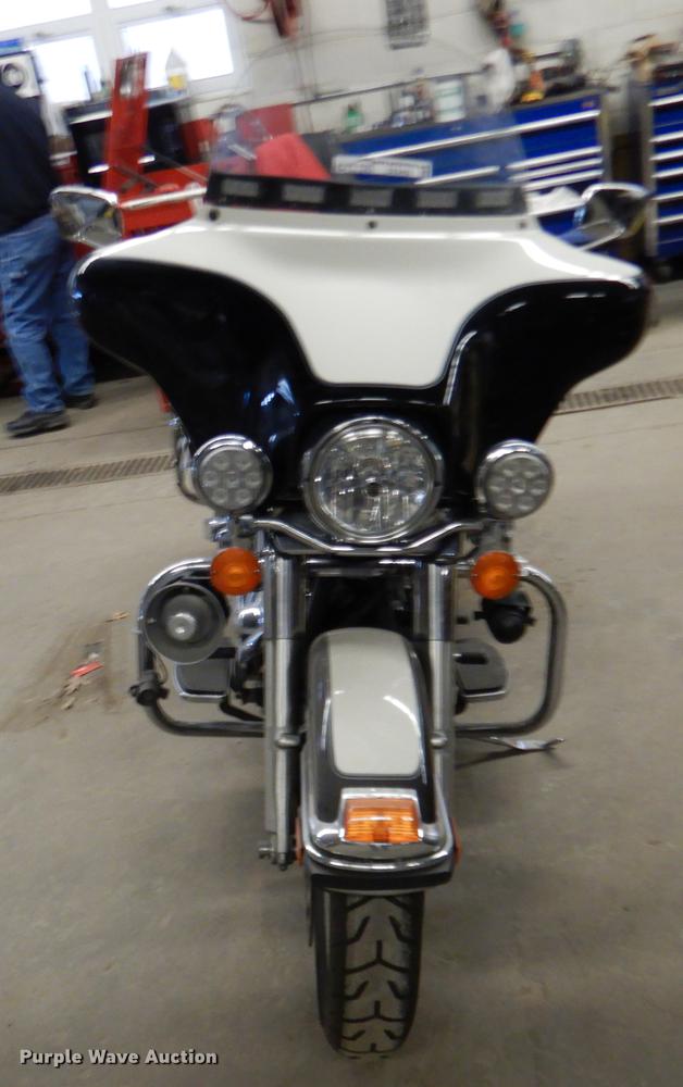 image for item DX9483 2011 Harley Davidson FLHTP Electraglide motorcycle