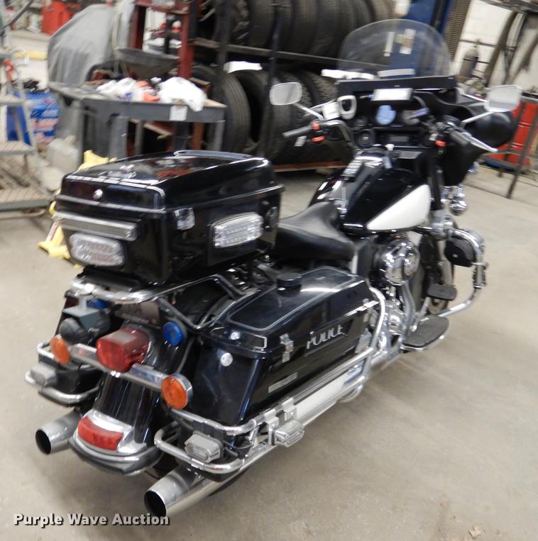 image for item DX9483 2011 Harley Davidson FLHTP Electraglide motorcycle