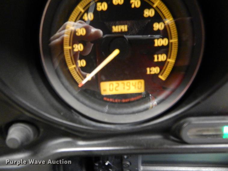 image for item DX9483 2011 Harley Davidson FLHTP Electraglide motorcycle