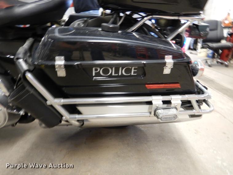 image for item DX9483 2011 Harley Davidson FLHTP Electraglide motorcycle