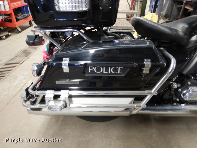 image for item DX9483 2011 Harley Davidson FLHTP Electraglide motorcycle