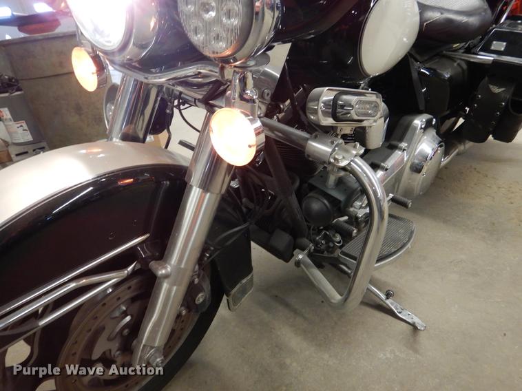 image for item DX9483 2011 Harley Davidson FLHTP Electraglide motorcycle