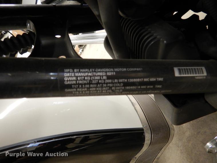 image for item DX9483 2011 Harley Davidson FLHTP Electraglide motorcycle