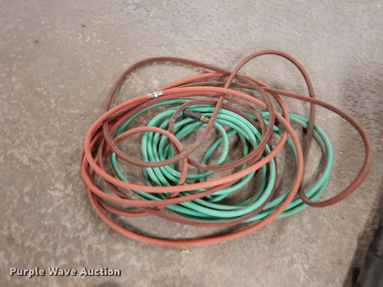 image for item DX9490 Multiquip 3600 generator