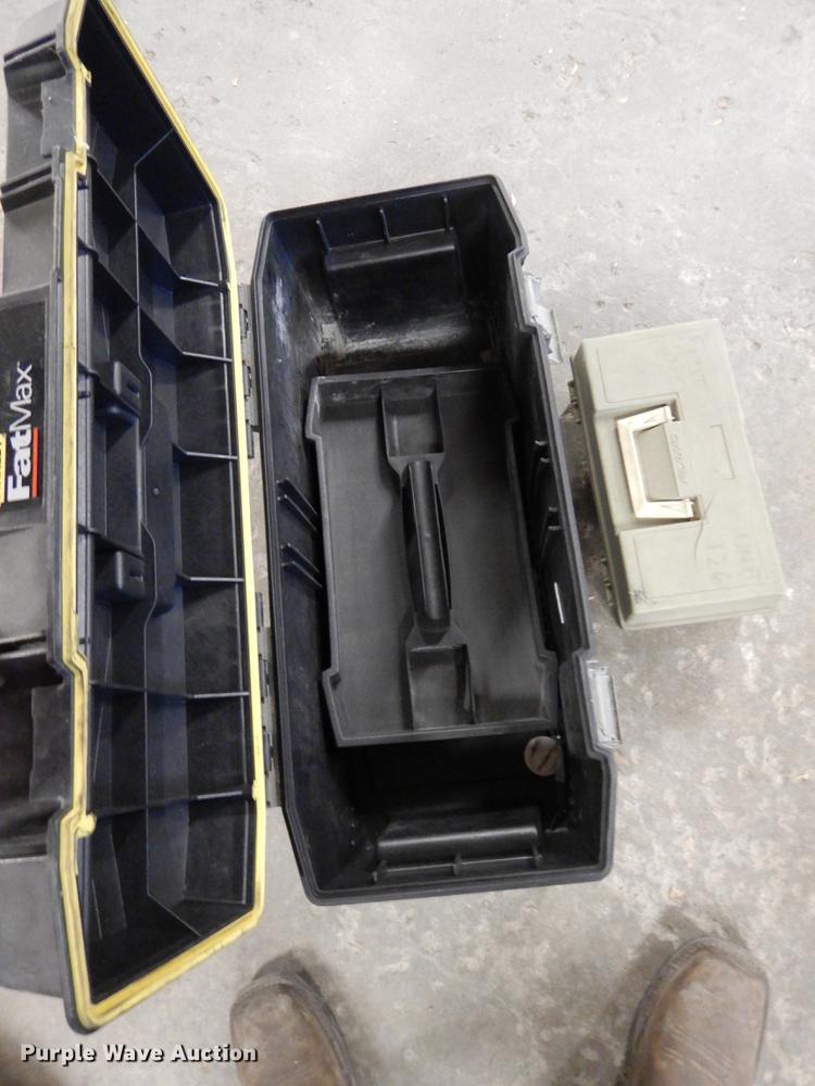 image for item DX9490 Multiquip 3600 generator