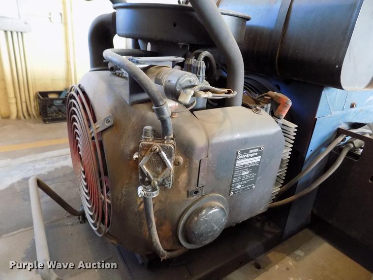 image for item DY9178 Miller AEAD-200LE welder