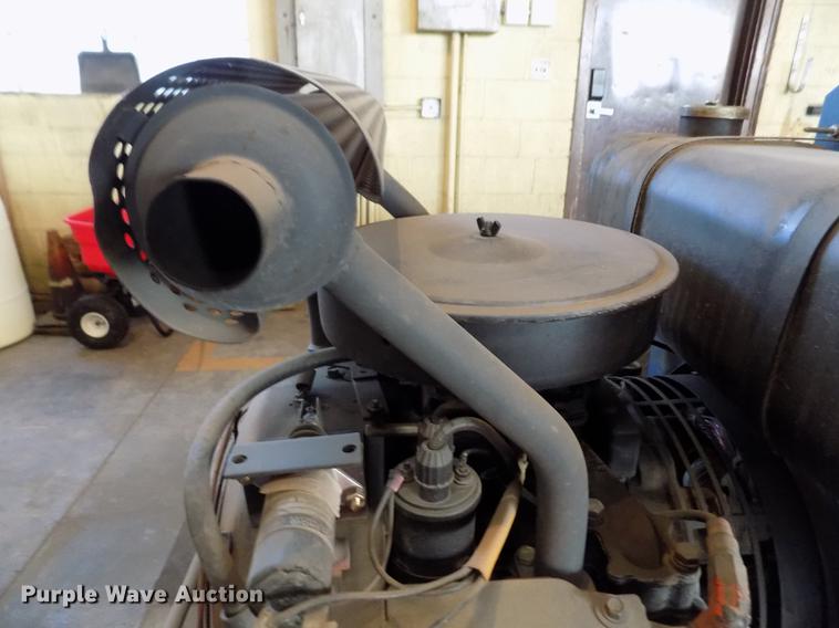 image for item DY9178 Miller AEAD-200LE welder