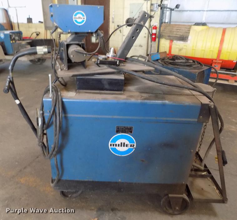image for item DY9179 Miller Deltaweld 450 welder