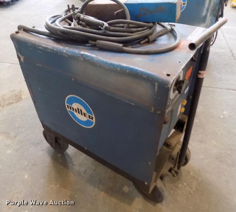 image for item DY9180 Miller Dialarc 250 AC/DC welder