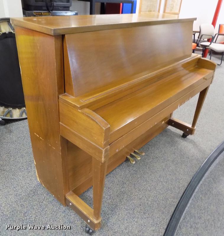 image for item DY9188 Hamilton piano