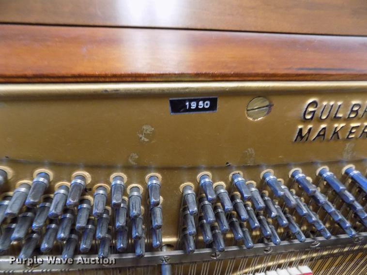 image for item DY9191 1950 Gulbransen piano