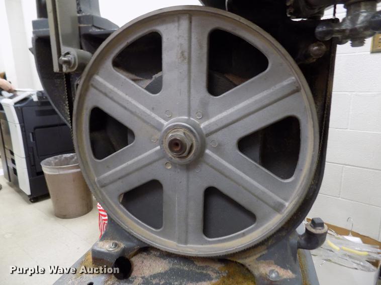 image for item DY9194 Rockwell 28-300 bandsaw