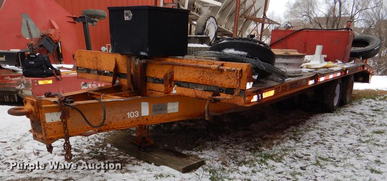 image for item EA9008 2001 Econoline MP423DE equipment trailer