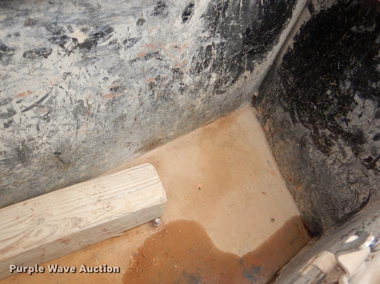 image for item EA9008 2001 Econoline MP423DE equipment trailer