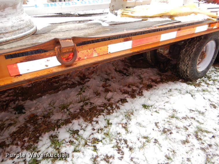 image for item EA9008 2001 Econoline MP423DE equipment trailer