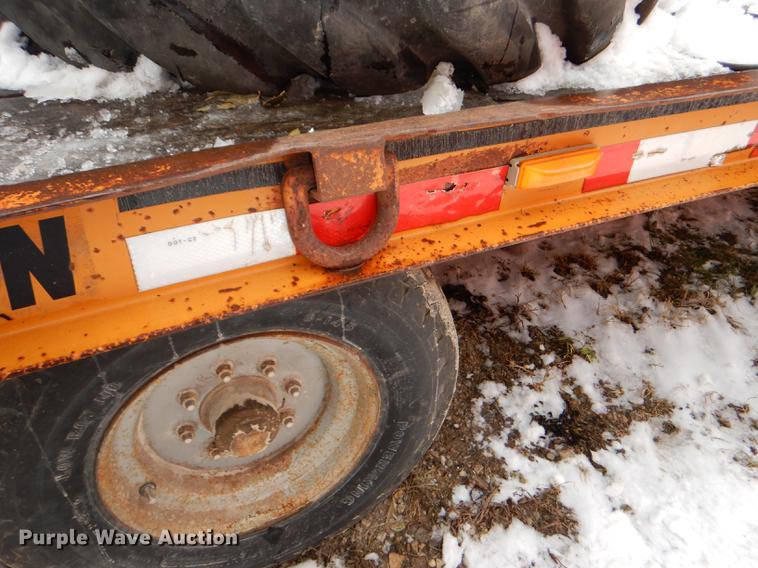 image for item EA9008 2001 Econoline MP423DE equipment trailer