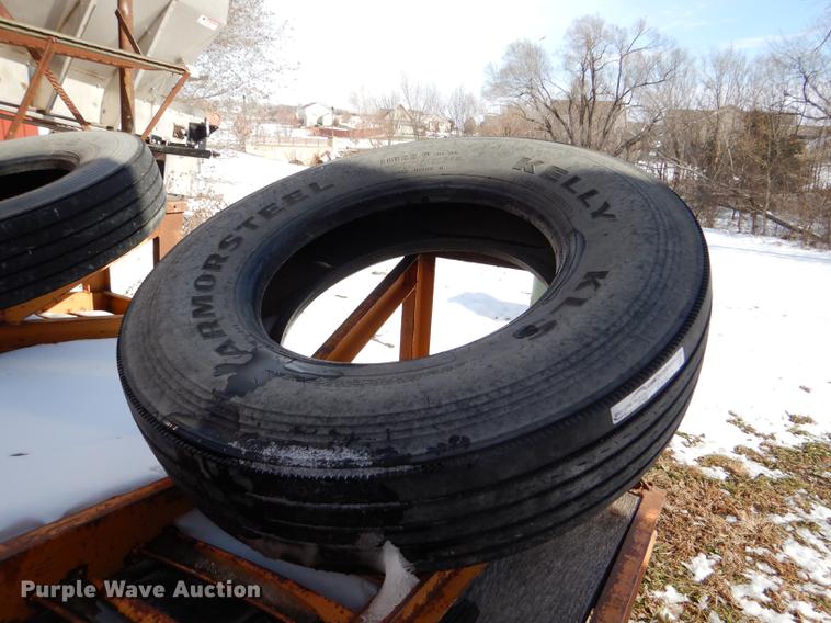 image for item EA9011 Tires and wheels