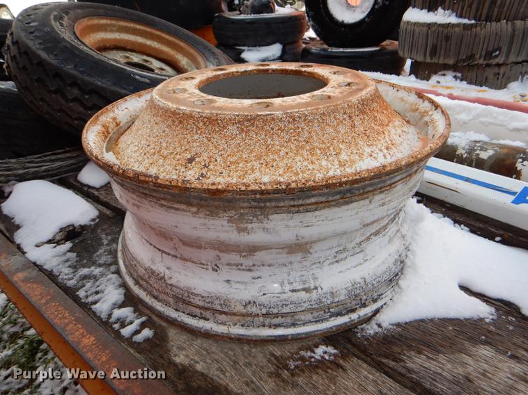 image for item EA9011 Tires and wheels