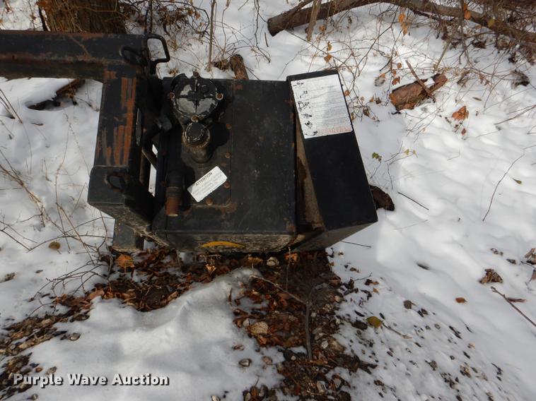 image for item EA9019 Boom mower hydraulic tank and bracket