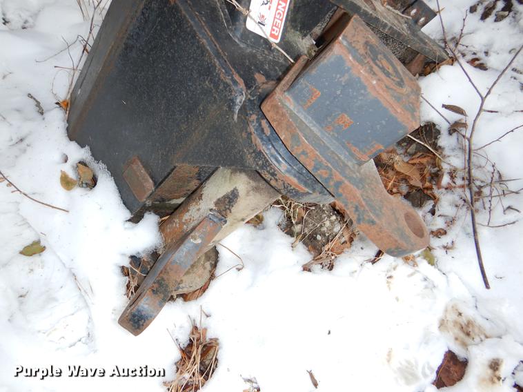 image for item EA9019 Boom mower hydraulic tank and bracket