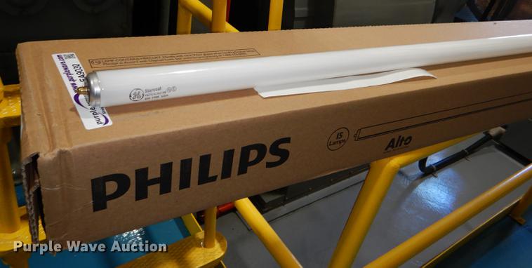 image for item EA9030 (22) Phillips Alto F96772 light bulbs