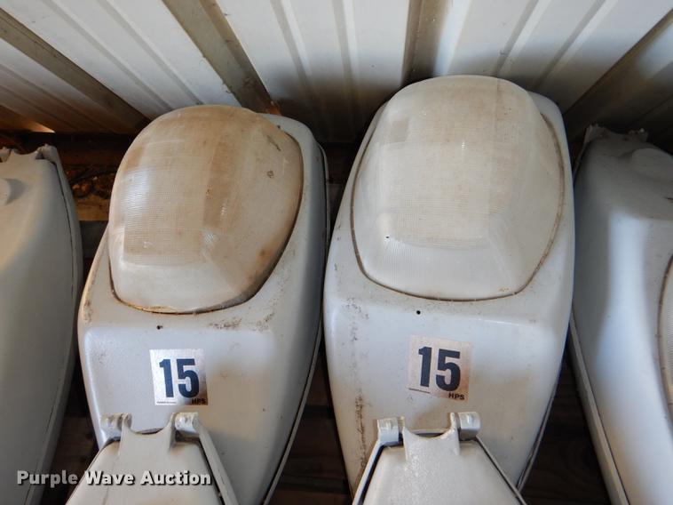 image for item EA9032 (13) high pressure sodium street lights