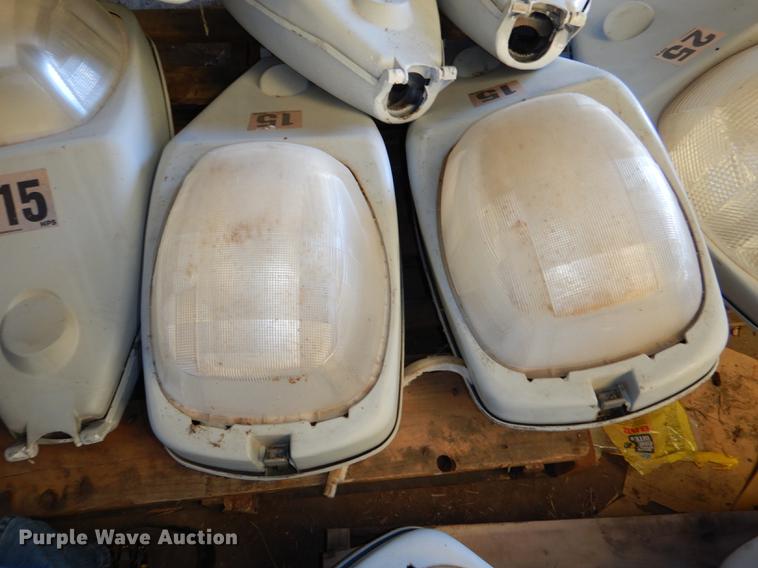 image for item EA9033 (13) high pressure sodium street lights