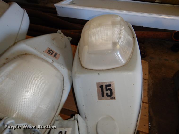 image for item EA9036 (17) high pressure sodium street lights