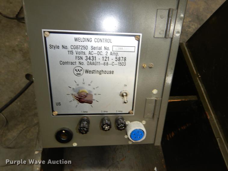image for item EA9040 Westinghouse welder with control box