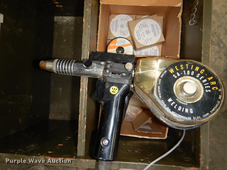 image for item EA9040 Westinghouse welder with control box