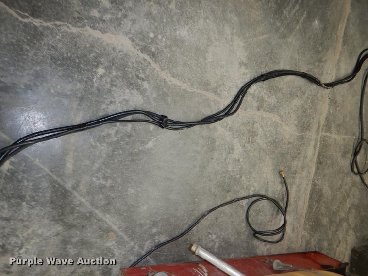 image for item EA9040 Westinghouse welder with control box