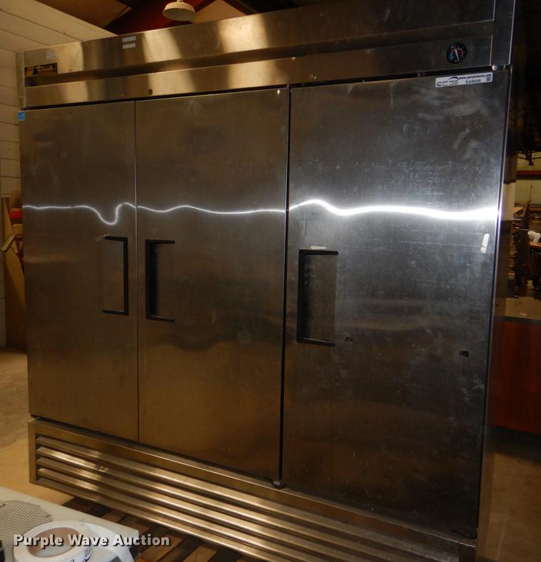 image for item EA9056 True T-72F freezer