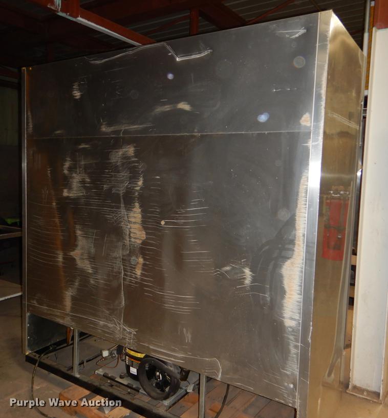 image for item EA9056 True T-72F freezer