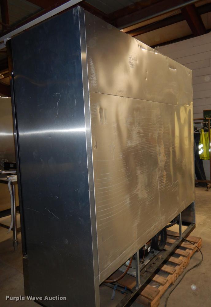 image for item EA9056 True T-72F freezer