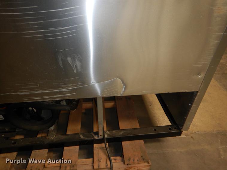 image for item EA9056 True T-72F freezer