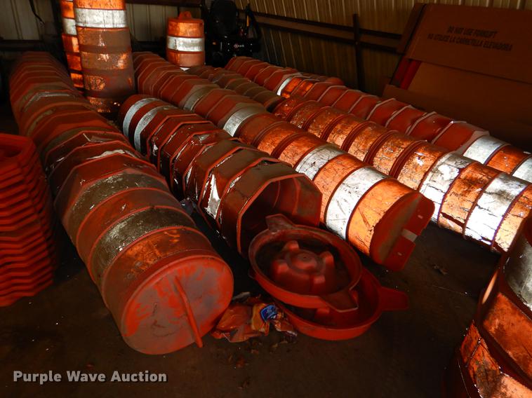 image for item EA9064 (73) safety barrels