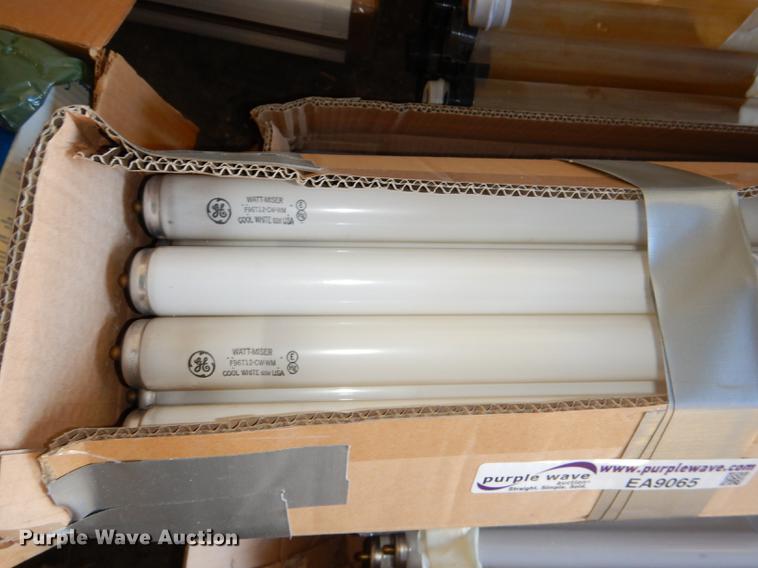 image for item EA9065 Lights and accessories