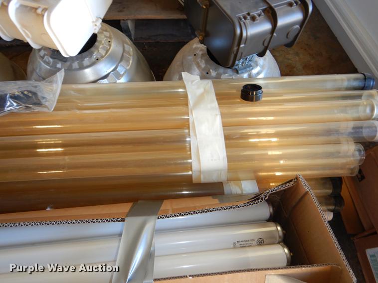 image for item EA9065 Lights and accessories