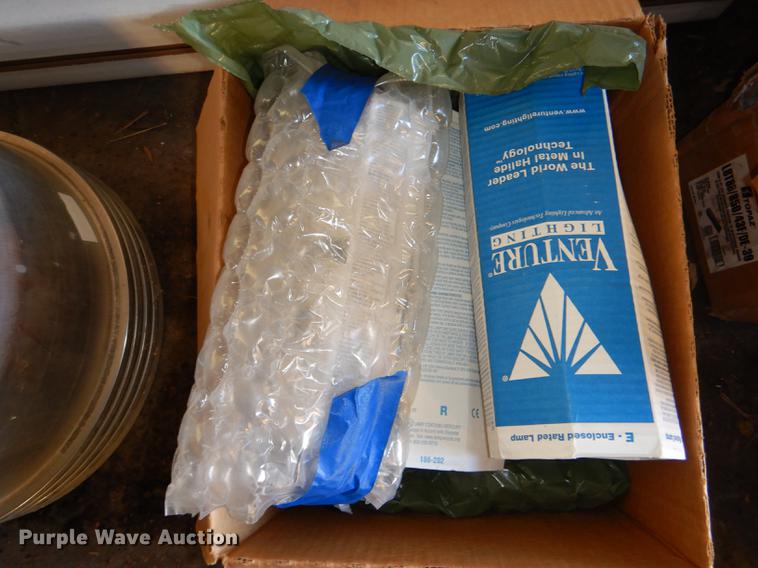 image for item EA9065 Lights and accessories